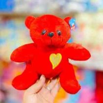 عروسک خرس نشسته قلب به سینه
