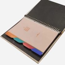 دفتر کلاسوری 100 برگ قفل فلزی 26 سوراخ جهان نما