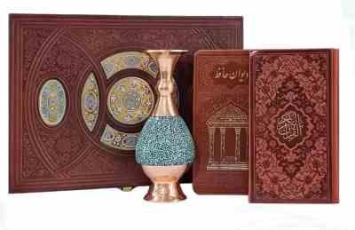 قرآن و حافظ پالتویی چرم با گلدان فیروزه (پیام مهر عدالت.123812)