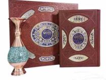 دیوان حافظ (چرم نفیس . وزیری . جعبه دار . تک گلدان . هلیا) کد 120509